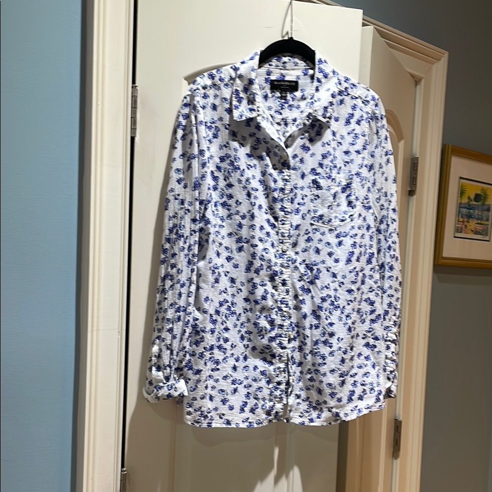Banana Republic Blue and White Floral Shirt